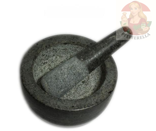 Steinmörser mit Stößel 15,5 cm – leichte Beschädigung
